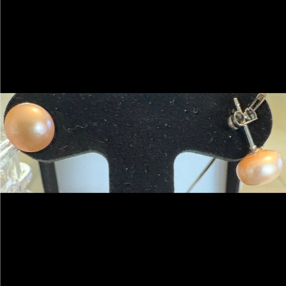 Elegant Peach Pearl Stud Earrings - Women Jewelry